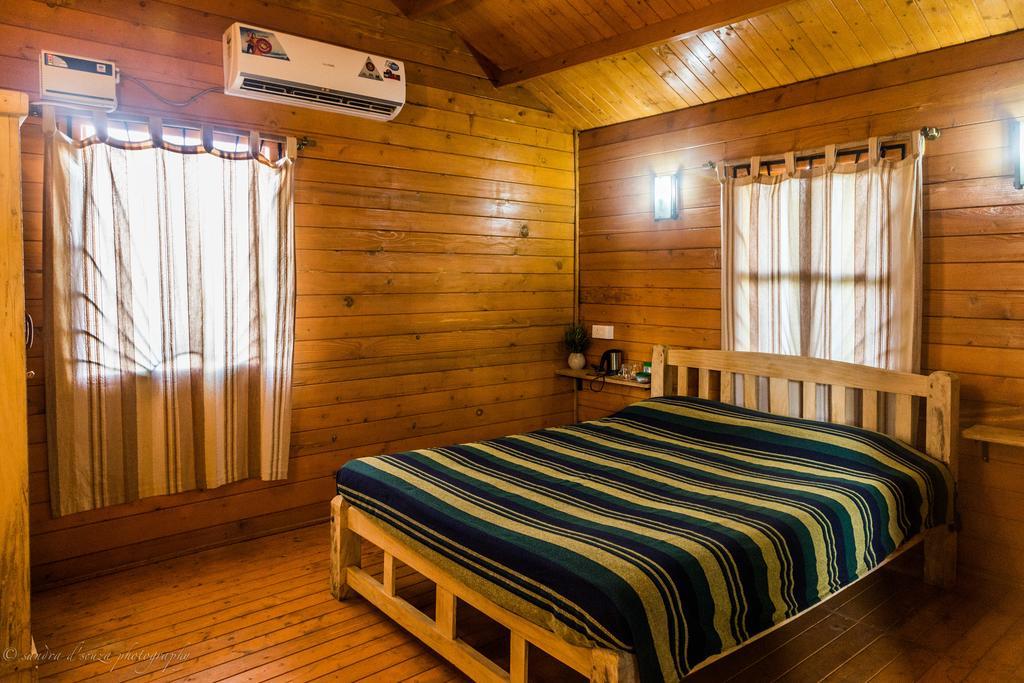 Pele'S Windsong Wood Cottage On The Beach Benaulim Phòng bức ảnh
