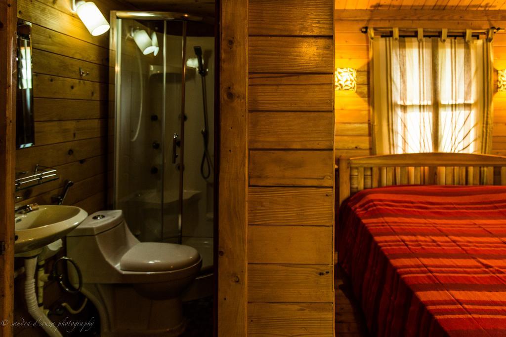 Pele'S Windsong Wood Cottage On The Beach Benaulim Phòng bức ảnh