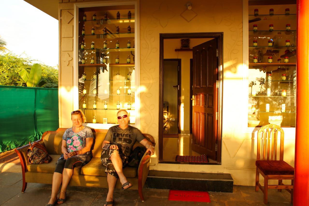 Pele'S Windsong Wood Cottage On The Beach Benaulim Ngoại thất bức ảnh
