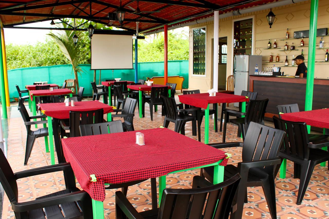 Pele'S Windsong Wood Cottage On The Beach Benaulim Ngoại thất bức ảnh